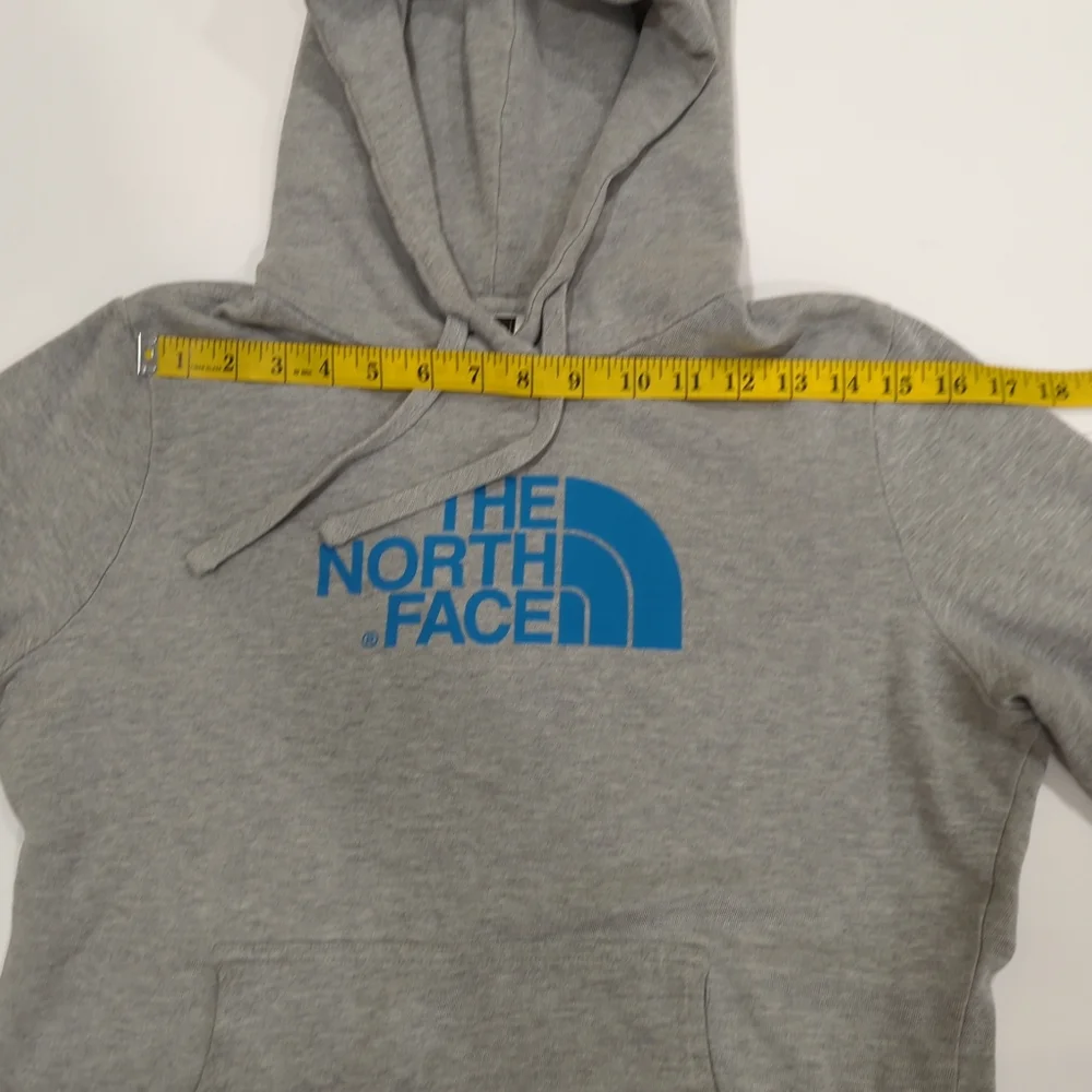 The North Face Heather Grey Hoodie Blue Logo - Women's Size Medium Classic Basic